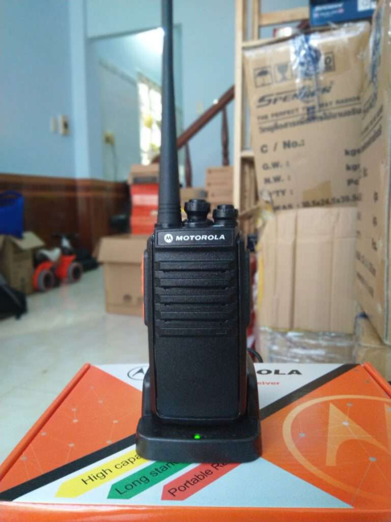 Motorola MT-958 nhỏ gọn, âm thanh lớn, cho nhà hàng, khách sạn, tổ chức sự kiện. 1 motorola20mt 958