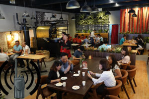 bo dam su dung o quan cafe